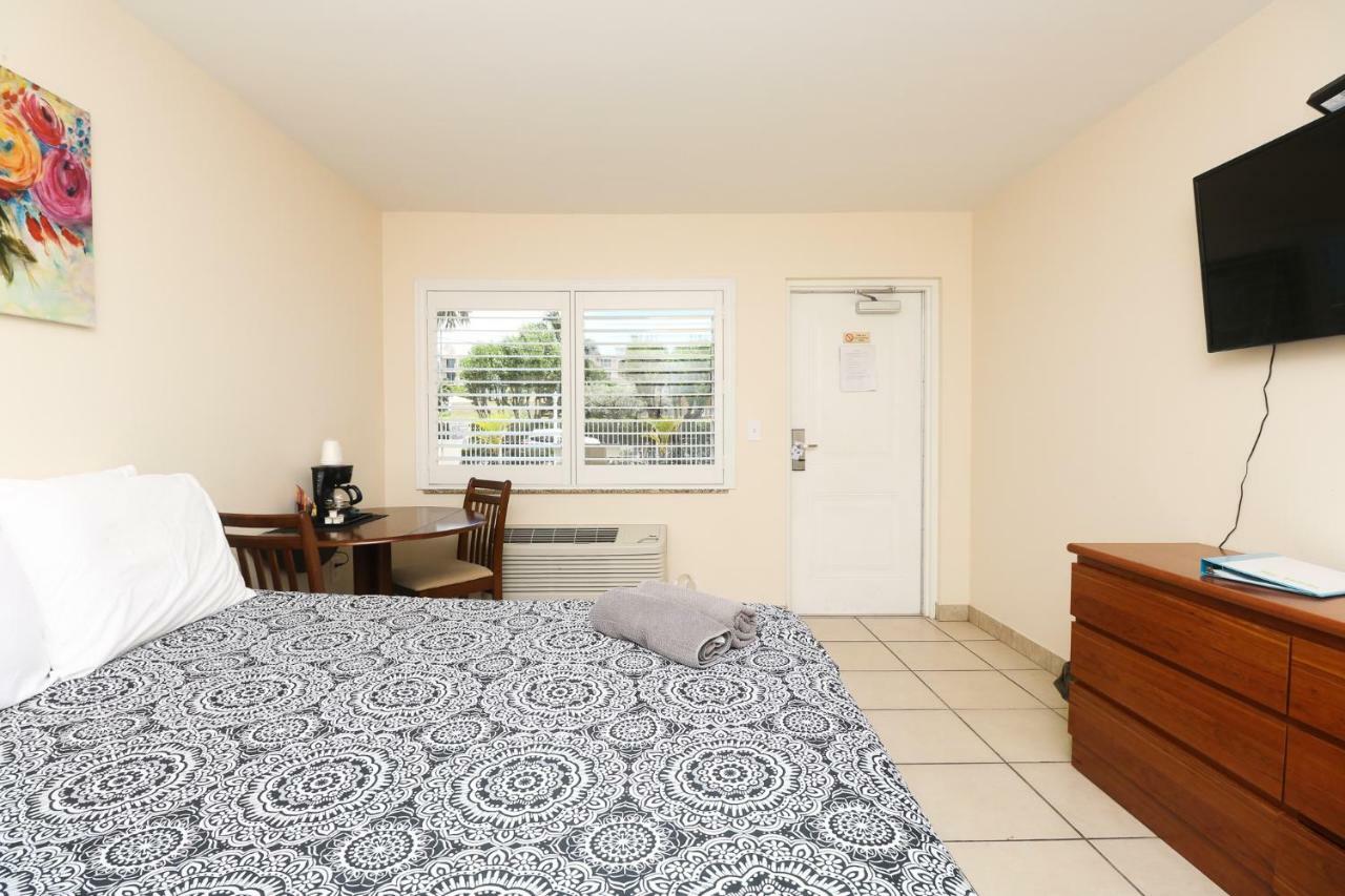Atlantique Beach House Hotel ディアフィールド・ビーチ エクステリア 写真